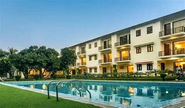 Featured Image of Apartment vs Plot vs Villa